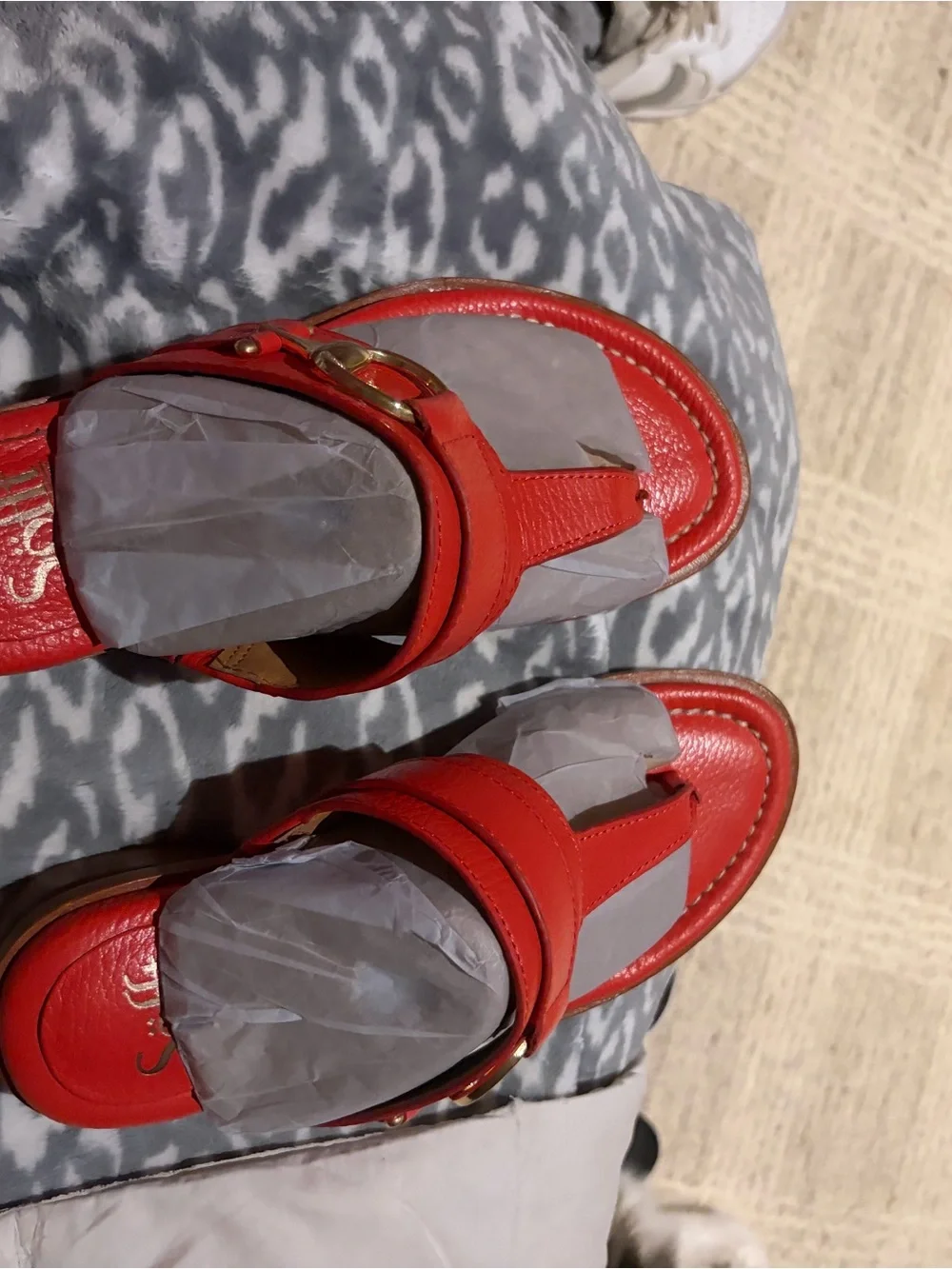 Sofft leather Fernanda coral sandal with gold buckle (8)